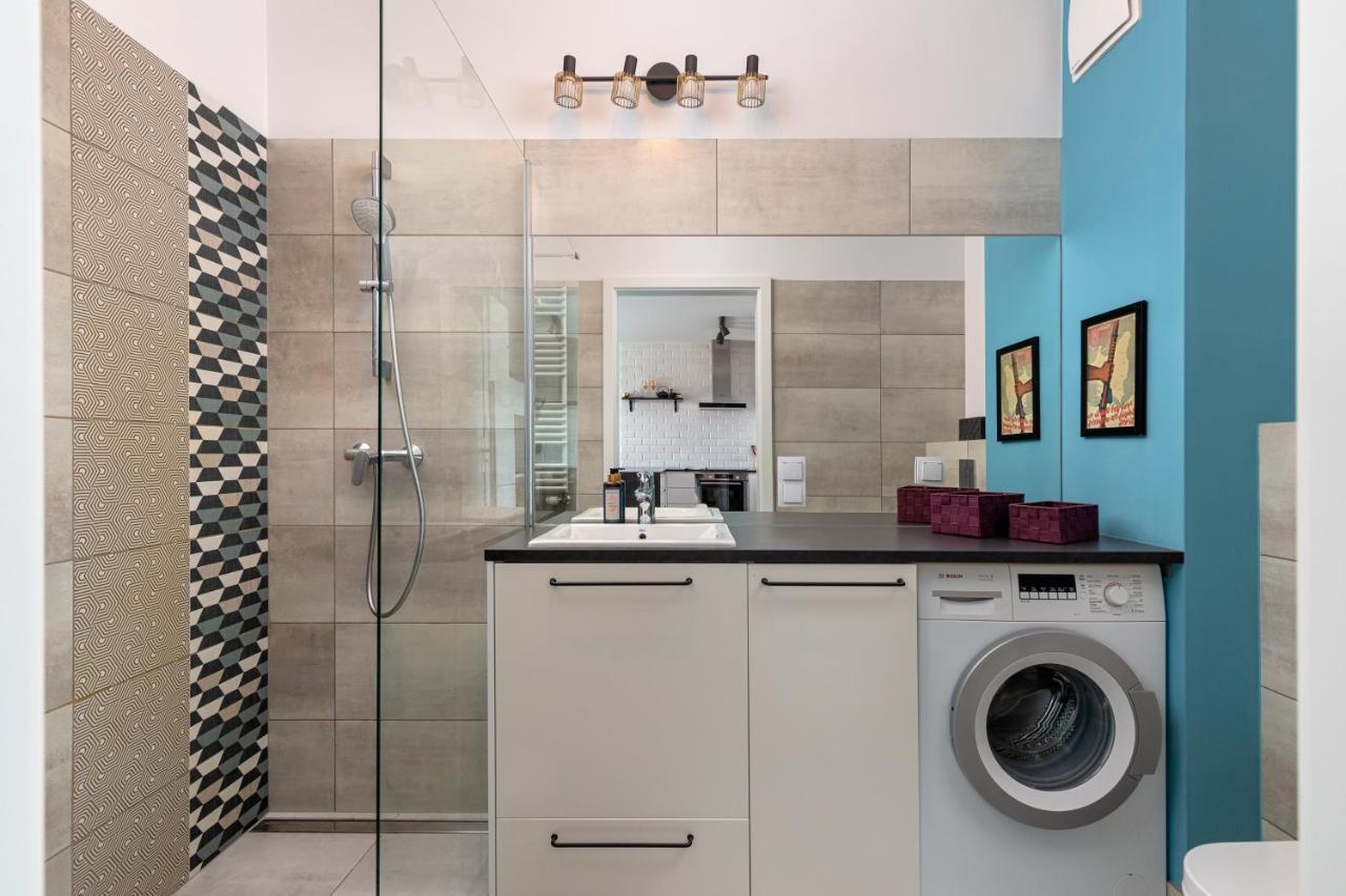 Owsiana 9 - Modern Designed Apartment With Balcony By Noclegi Renters Warsawa Bagian luar foto